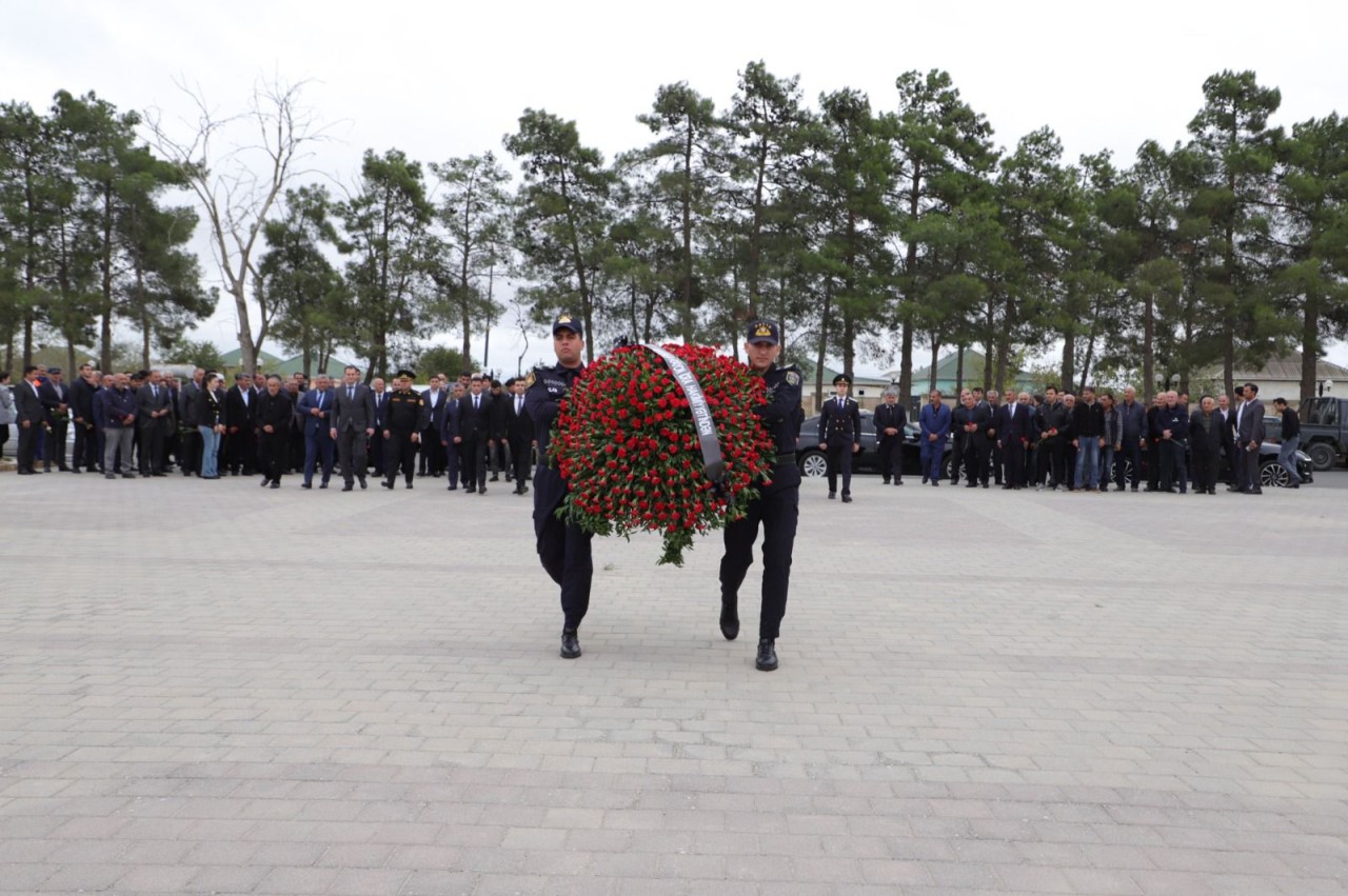 Neftçalada Anım Günü qeyd olunub - FOTOLAR